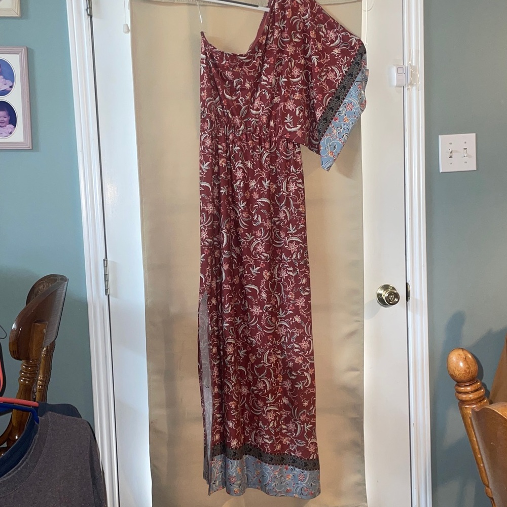 Gorgeous Entro one shoulder maxi dress, large, boutique tag still attached